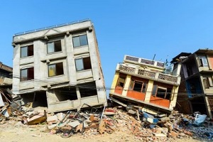 building damaged due to earthquake