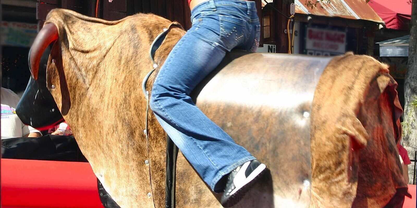 How Mechanical Bull Operators Can Minimize Risk Through Insurance Pro